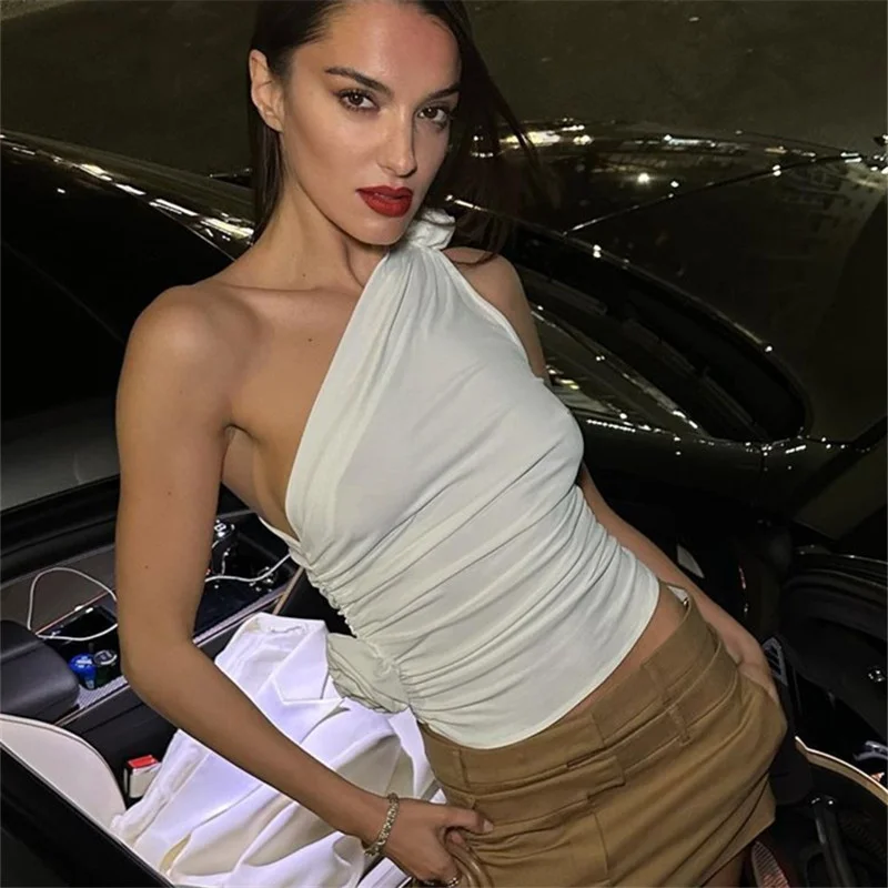 Uveng Uveng 2023 New Sexy Hot Girl Inclined Shoulder Pleated Draw Rope Closed Waist Slim Vest