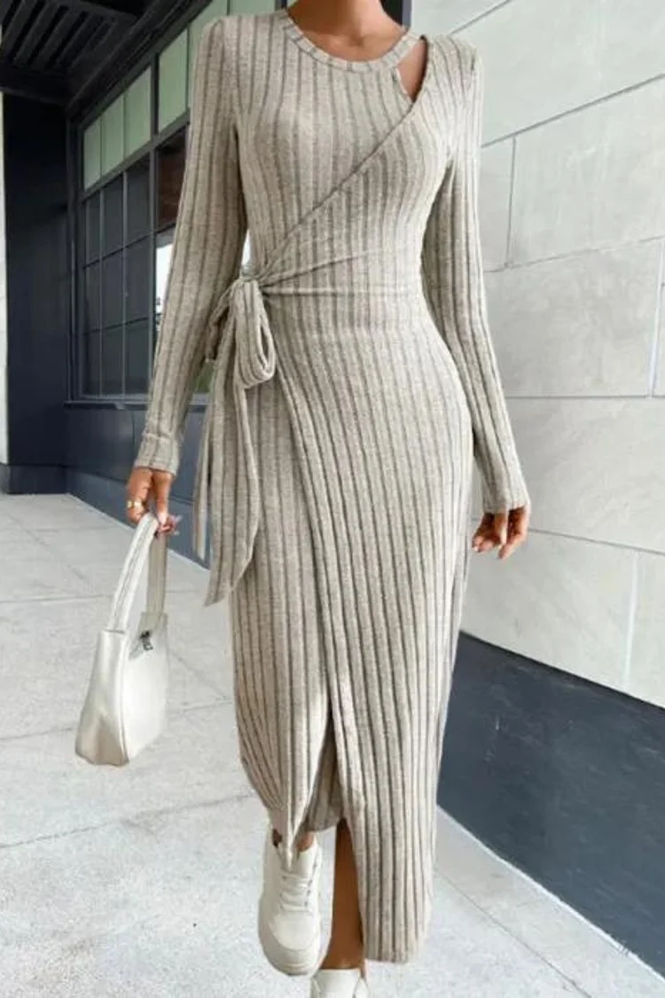 Women's Solid Color Round Neck Waist Belted Elegant Knitted Dress