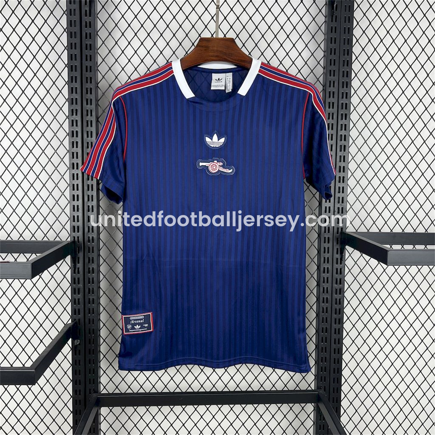 Arsenal 24-25 Blue Icon Retro Jersey - Fans Version