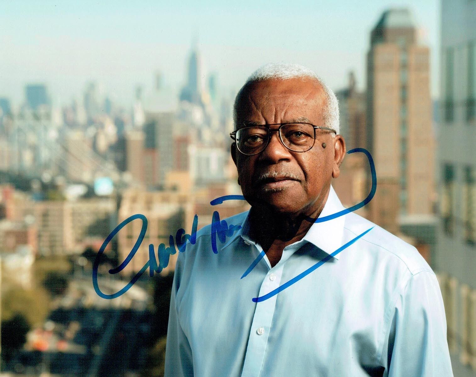 Sir Trevor McDONALD SIGNED Photo Poster painting 1 AFTAL Autograph COA Newsreader News at 10