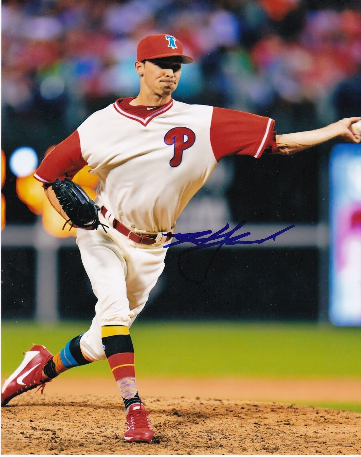 HOBY MILNER PHILADELPHIA PHILLIES ACTION SIGNED 8x10