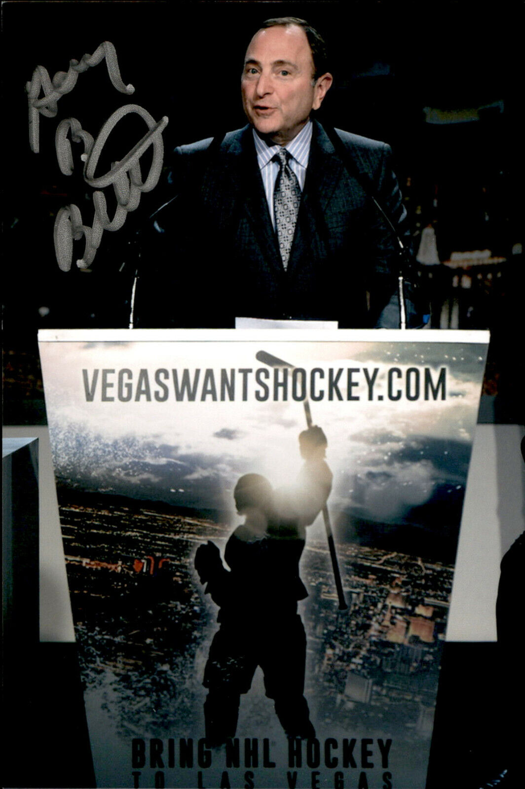 Gary Bettman SIGNED 4x6 Photo Poster painting NHL COMMISSIONER #15