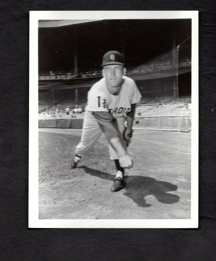 Fred Gladding c. 1961 Type I Louis Requena Press Original Photo Poster painting Detroit Tigers