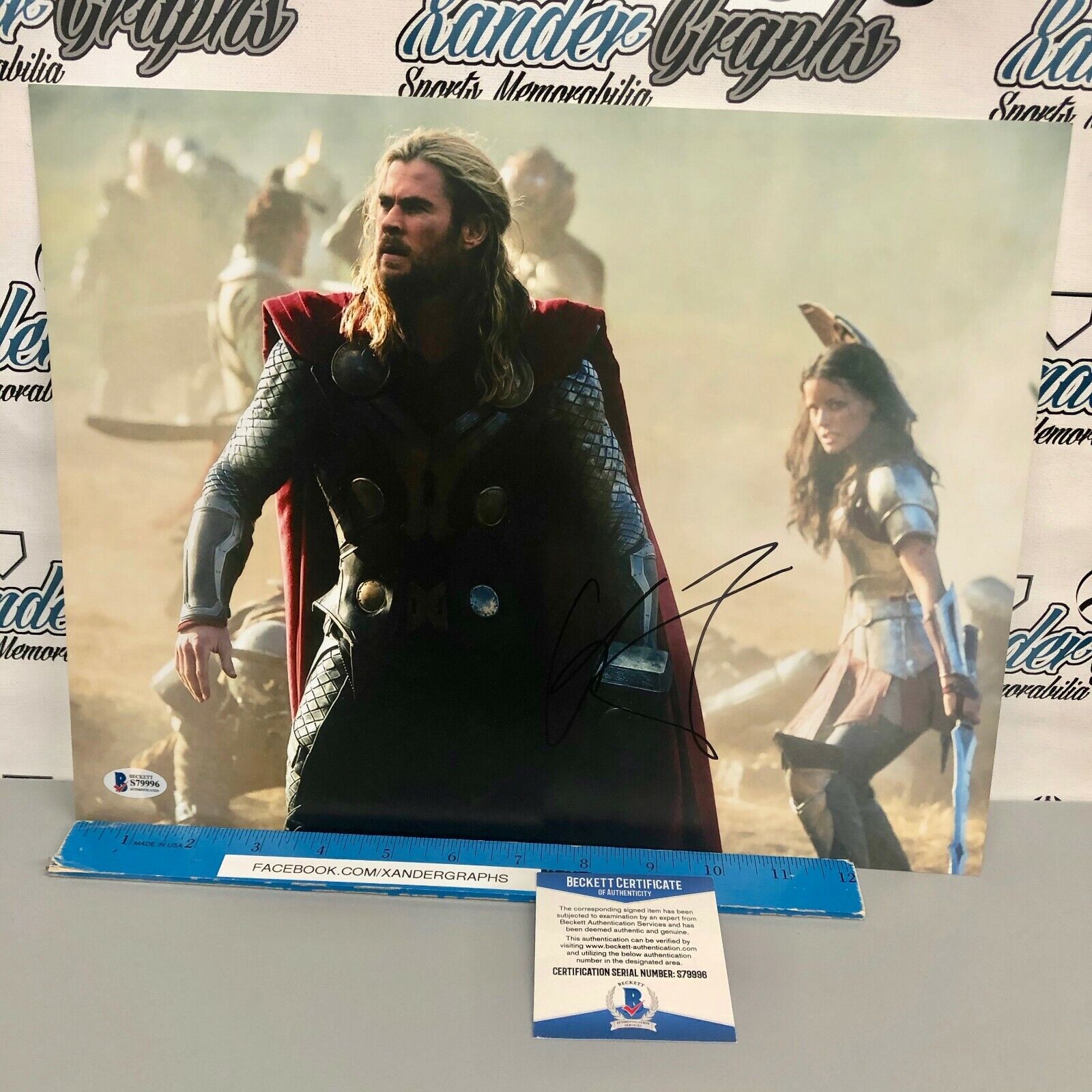 CHRIS HEMSWORTH THOR AVENGERS SIGNED AUTOGRAPHED 11X14 Photo Poster painting BECKETT BAS COA