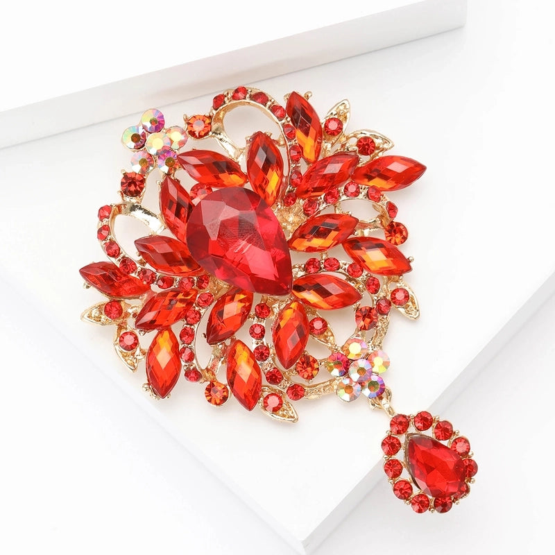 Elegant Retro Pin Geometric Alloy Inlay Rhinestones Glass Women’s Brooches