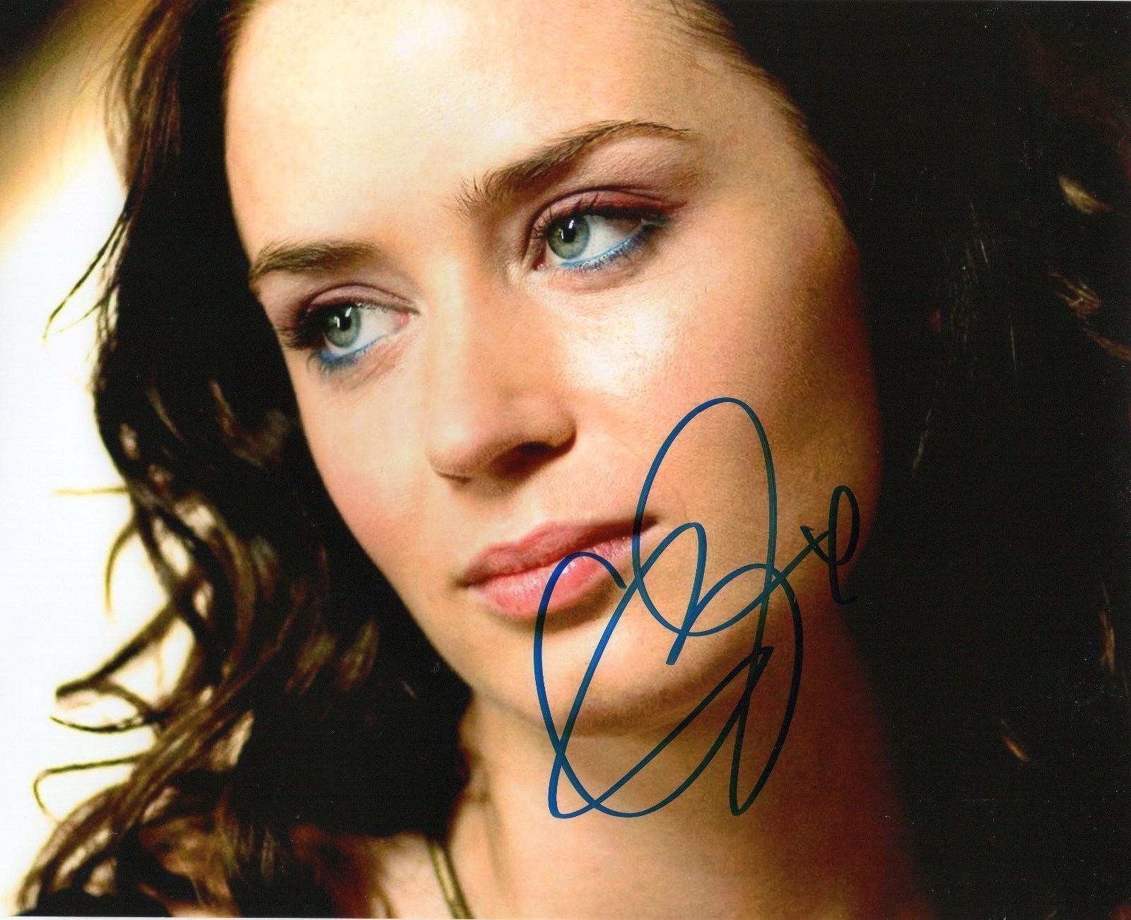 EMILY BLUNT AUTOGRAPHED SIGNED A4 PP POSTER Photo Poster painting PRINT 11