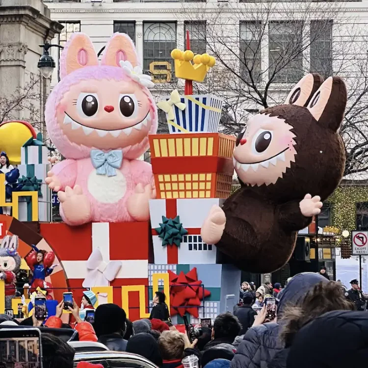 Pop Mart Labubu Large sculpture ornaments