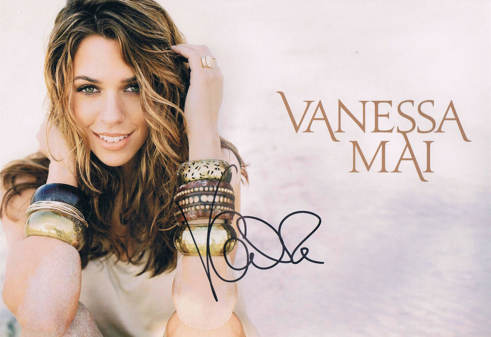 Vanessa Mai 1992- genuine autograph Photo Poster painting 8x12