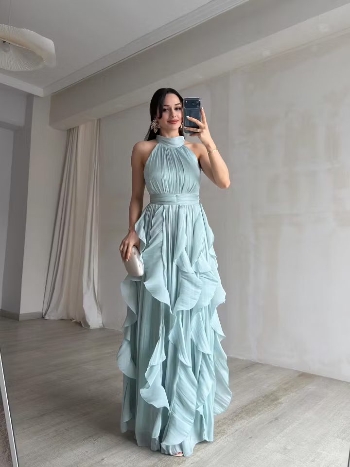 Lussooy Gorgeous Halter Sleeveless Ruffles Evening Dress 