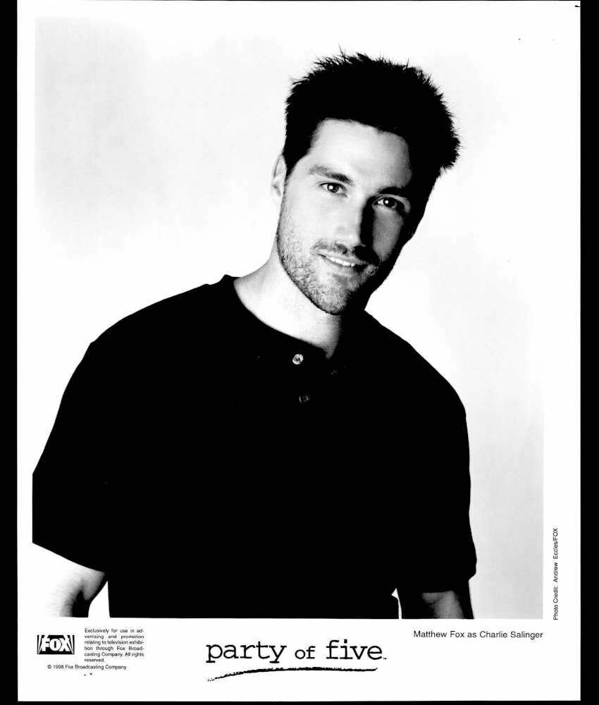 MATTHEW FOX - 8x10 Headshot Photo Poster painting w/ Resume - Lost