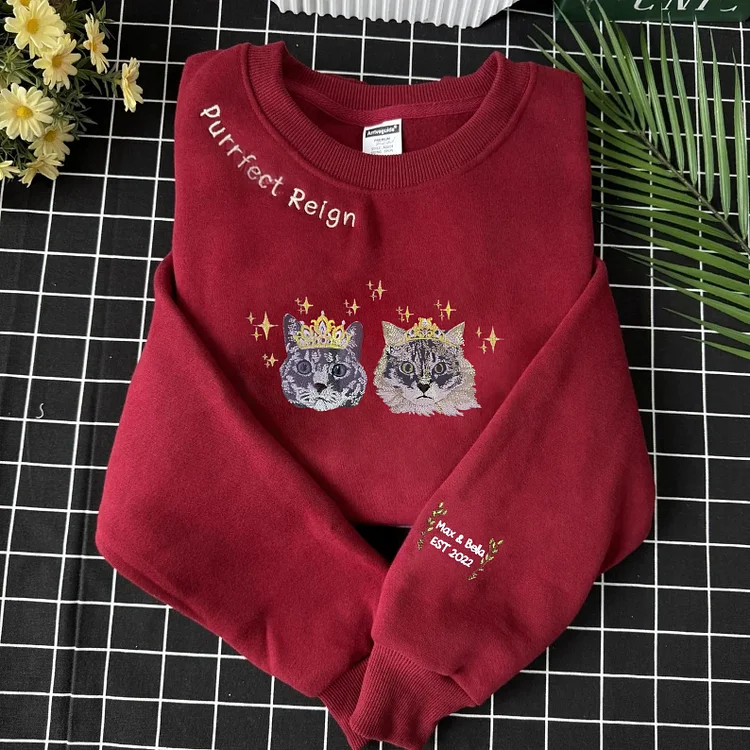 Custom Royal Cat Embroidered Christmas Sweatshirt - Personalized Pet Name & Crown Embroidery