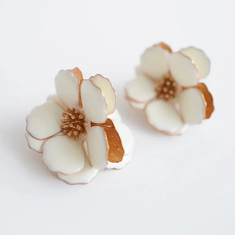 Dvacaman 2020 New Vintage Beaded Feldspar Drop Earrings for Women Boho Handmade Flower Rose Beads Tassel Earrings Dangle Jewelry