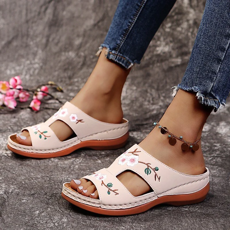 Casual and breathable orthopedic Slides