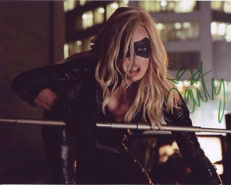 Caity lotz signed autographed arrow the canary sara lance 8x10 Photo Poster painting