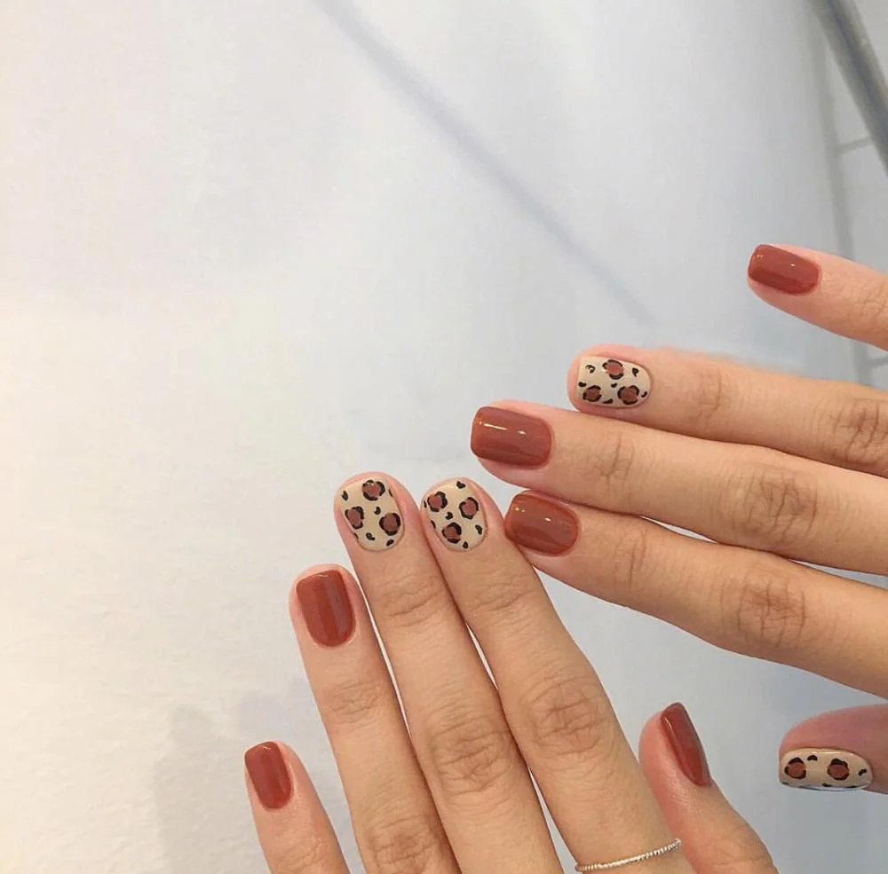 ENDRRFLL 1pc/14tips Small fresh leopard print solid color nail stickers ...