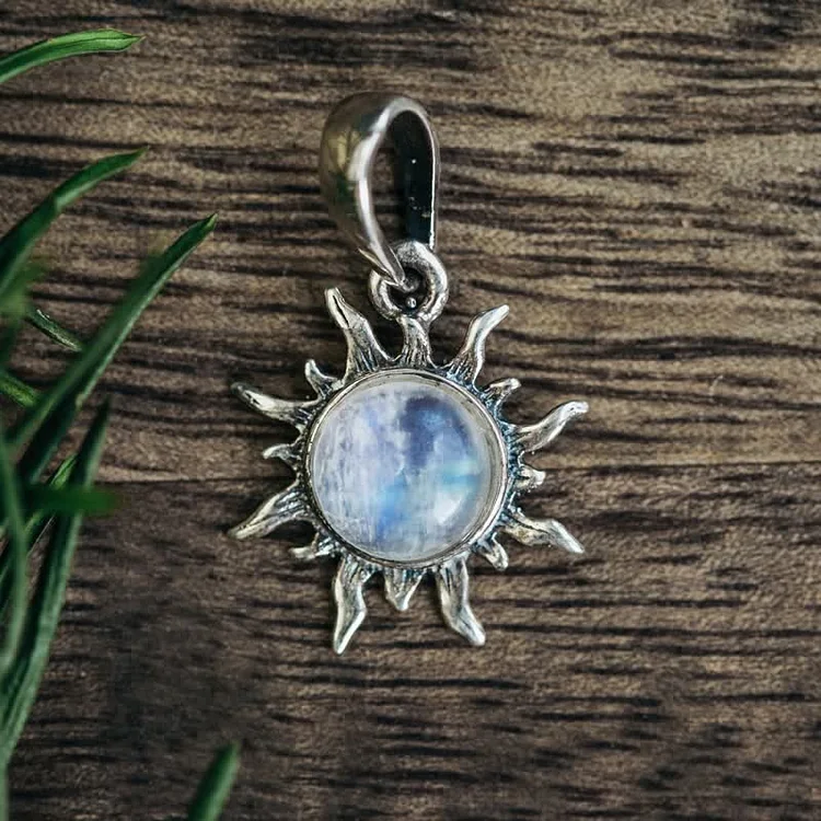 Bohemia Vintage Sun Opal Necklace