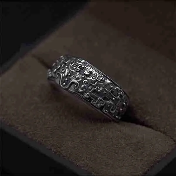 Sterling Silver Vintage Divine Beasts Ring