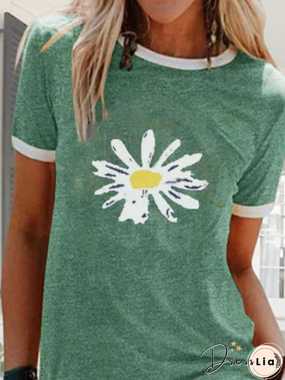 Loose Daily Women Round Neck Daisy T-Shirt