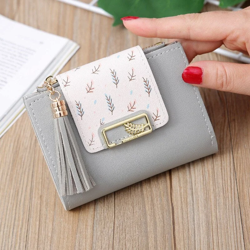 Fashion Tassels Short Wallet Bag for Women PU Leather Clutch Bags Cute Korean Card Holder Female Folding Small Coin Purse Bolsas