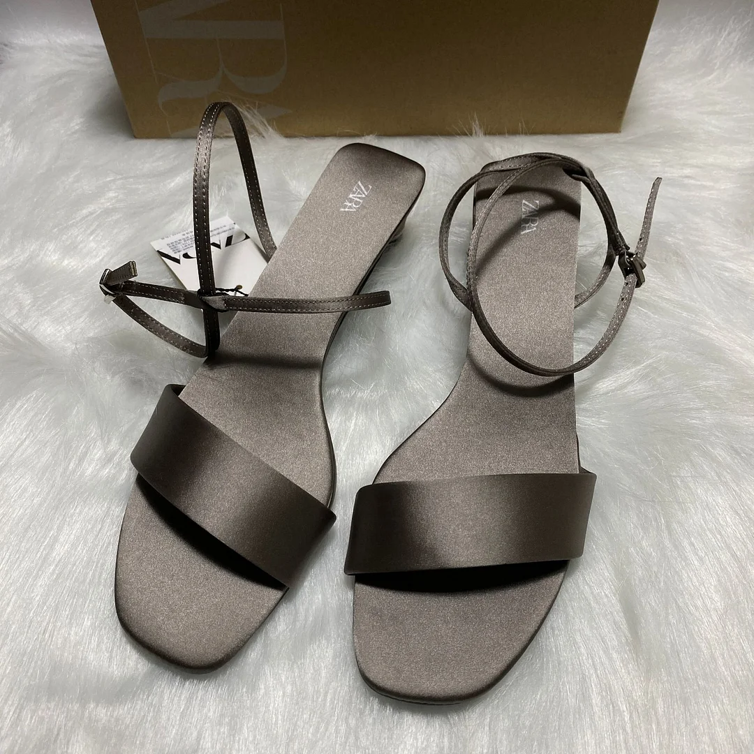 Breakj Breakj Home 2025 New Women's Shoes Low Heel Temperament Korean Version Of Low-Heeled Sandals Simple Word With Two Wearing Sandals