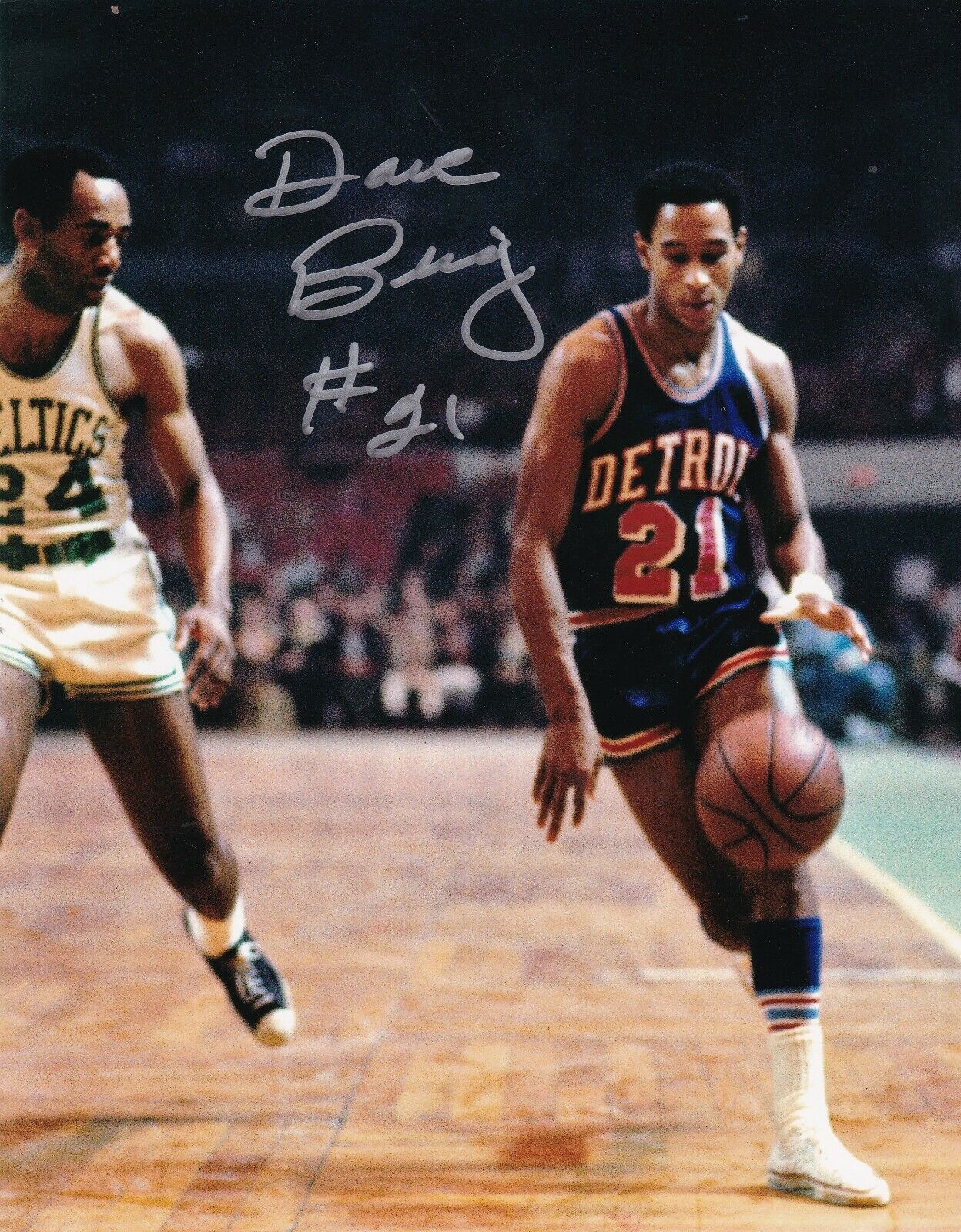 DAVE BING DETROIT PISTONS ACTION SIGNED 8x10