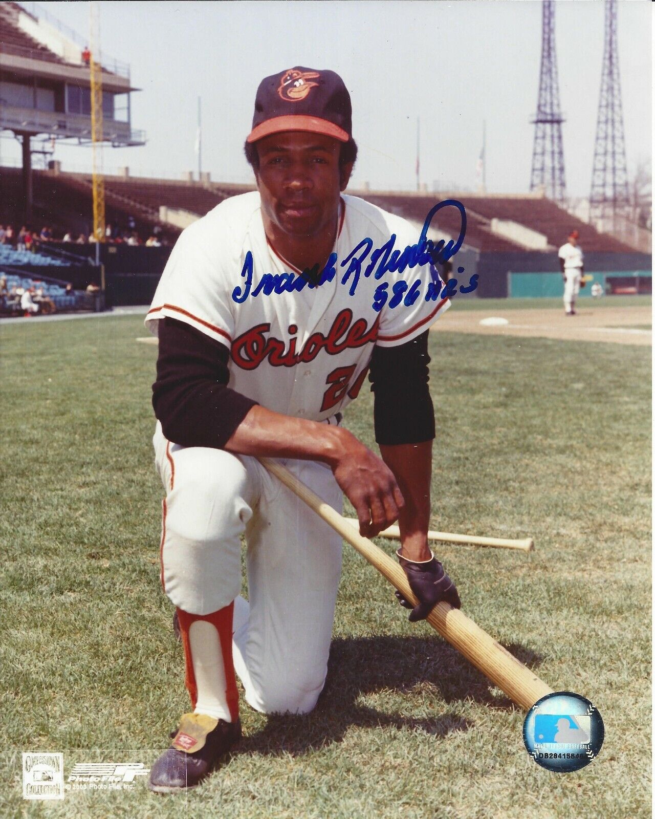 Frank Robinson Autographed 8x10 Baltimore Orioles 586 Hr Insc. Rare B537