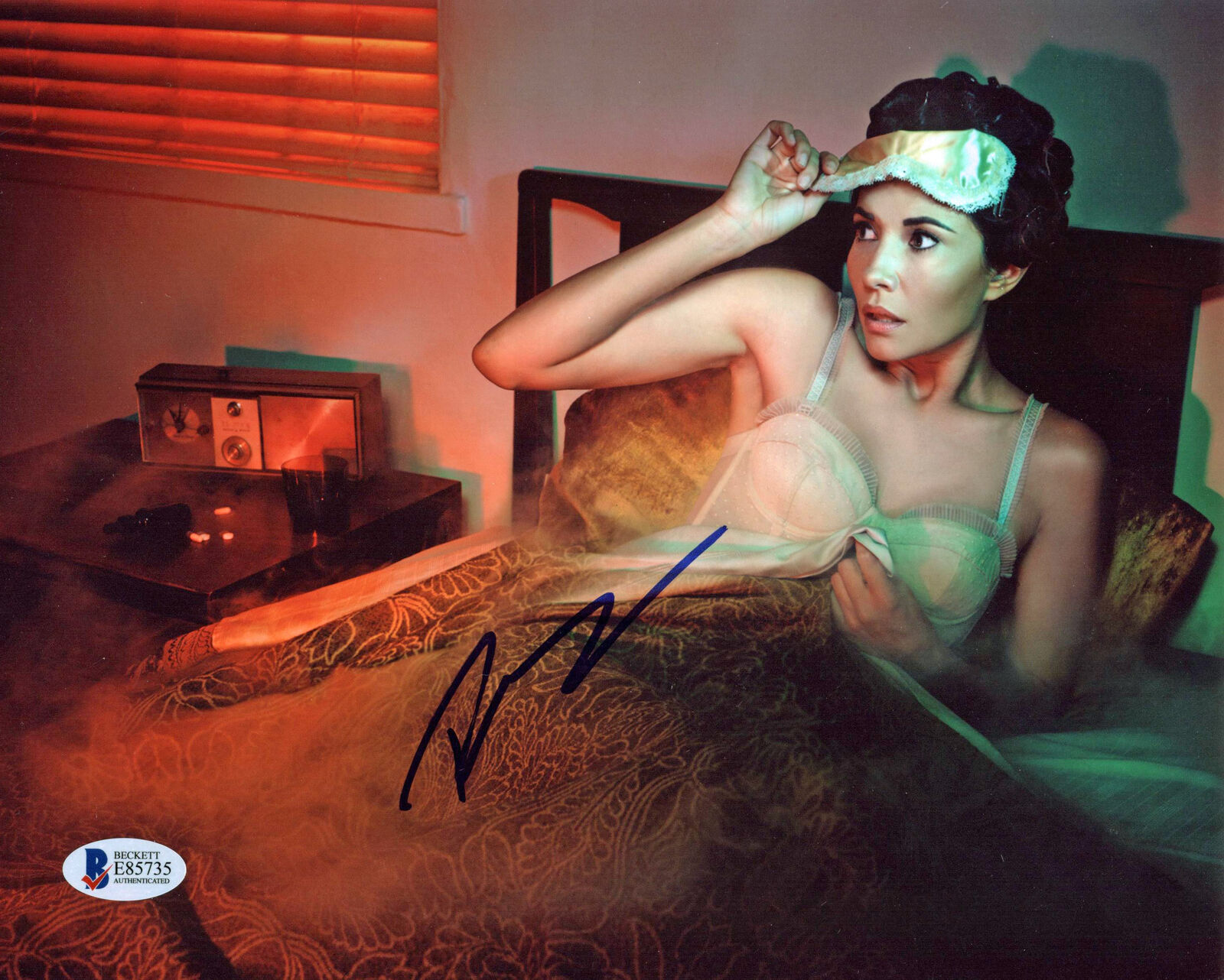 Tamara Feldman Hatchet Authentic Signed 8x10 Photo Poster painting Autographed BAS #E85735