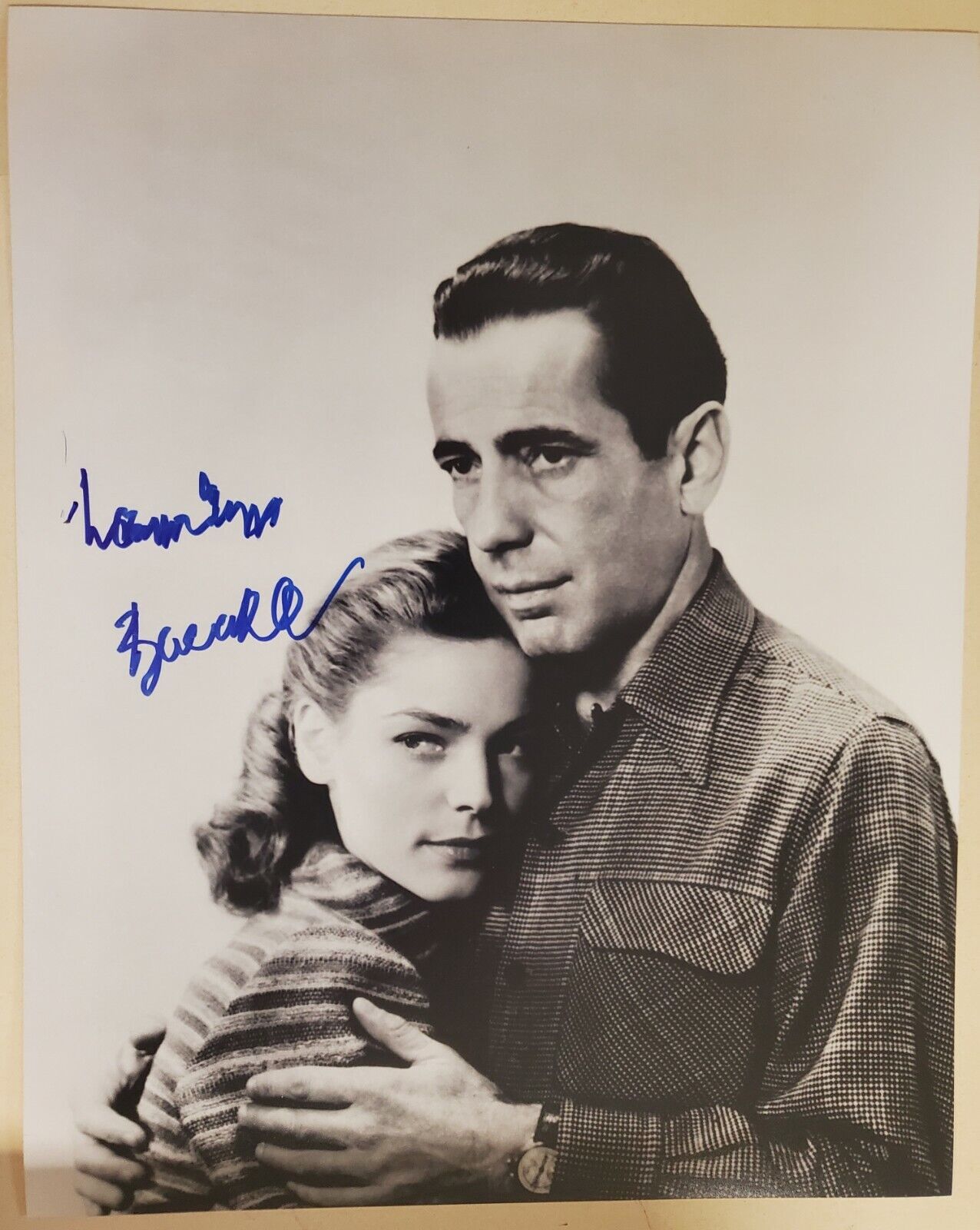 LAUREN BACALL SIGNED AUTOGRAPHED BW 8X10 Photo Poster painting WITH HUMPHREY BOGART WOW!!!