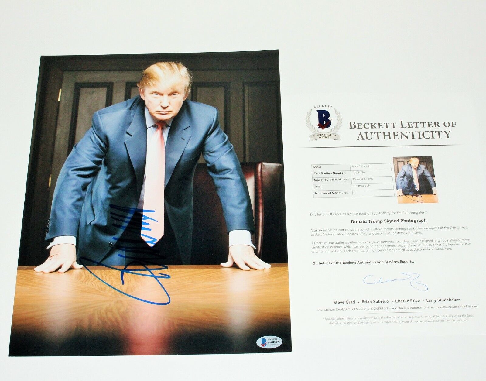 PRESIDENT DONALD J. TRUMP SIGNED 11x14 Photo Poster painting BECKETT COA MAKE AMERICA GREAT 2024