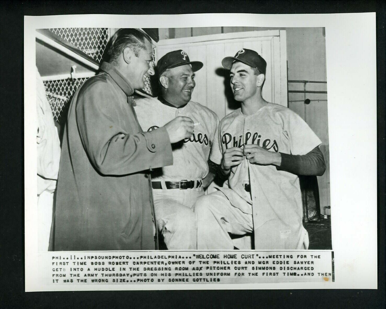 Robert Carpenter Eddie Sawyer Curt Simmons 1952 Press Photo Poster painting Philadelphi Phillies