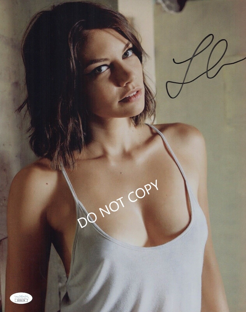 LAUREN COHAN 8 x10 20x25 cm Autographed Hand Signed Photo Poster painting