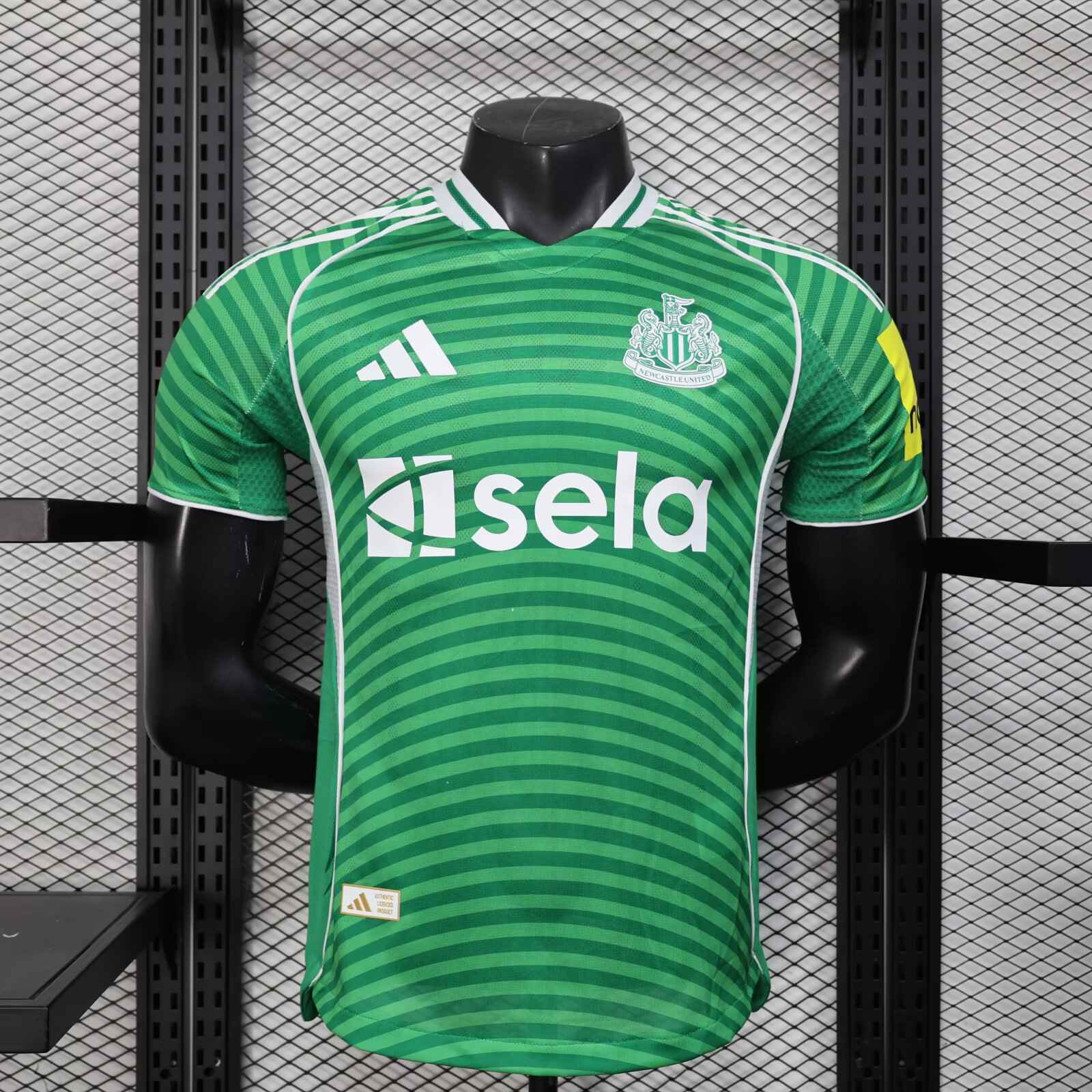 2025/2026 Player Version Newcastle United Away Football Jersey（The player version jersey is a bit tight, please pay attention to the size selection）