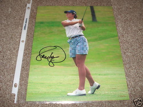 Laura Diaz SEXY LPGA Autographed Signed 8x10 Golf Photo Poster painting