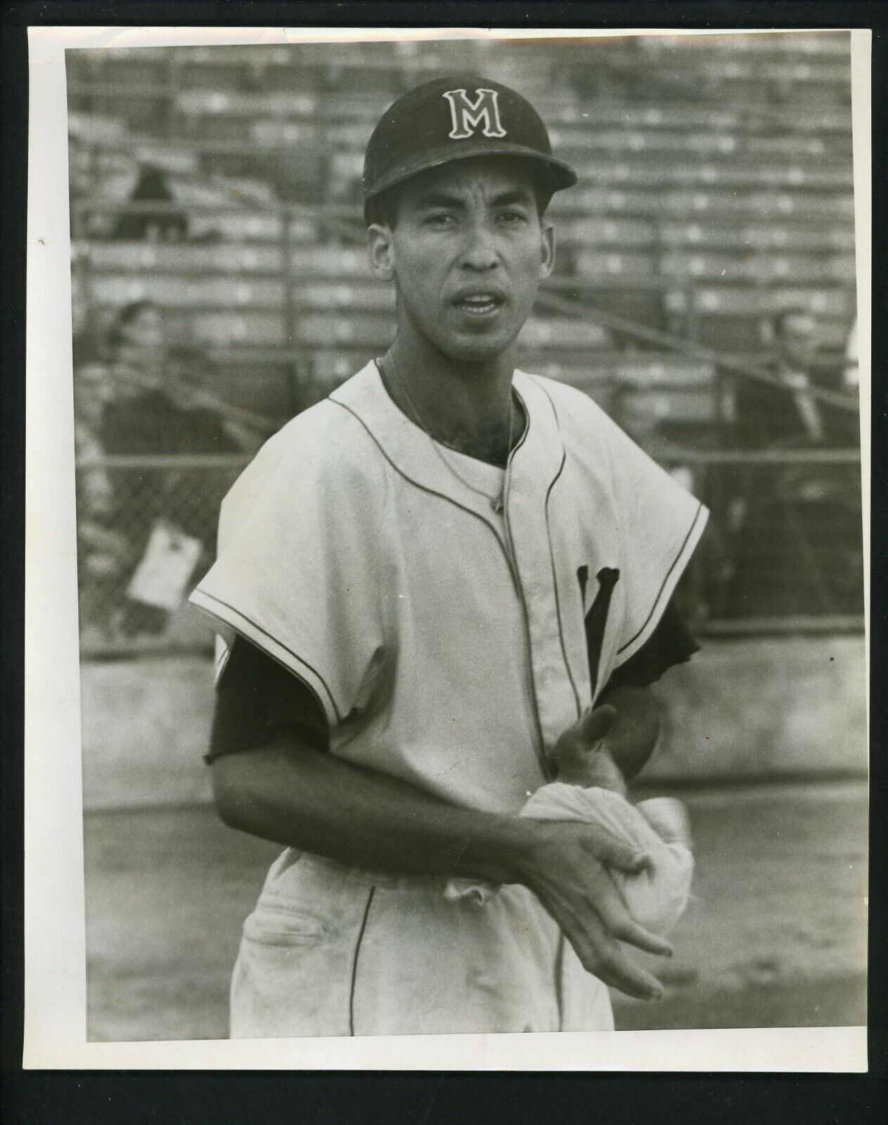 Jose Valdivielso 1958 Type 1 Press Photo Poster painting Minneapolis Millers