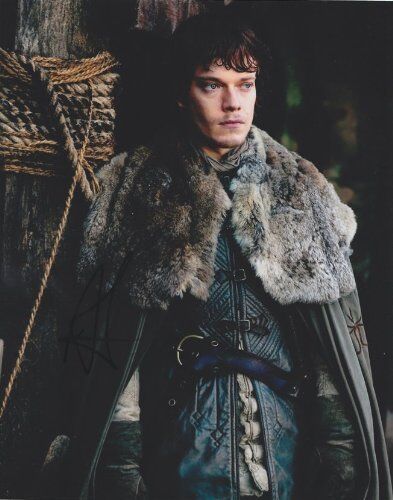 Alfie Allen Signed Autographed 8x10 Photo Poster painting Theon Greyjoy Game of Thrones COA VD