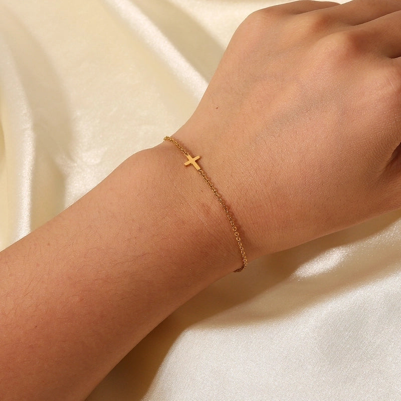 Retro Style 18k Gold Plated Cross Stainless Steel Bracelet