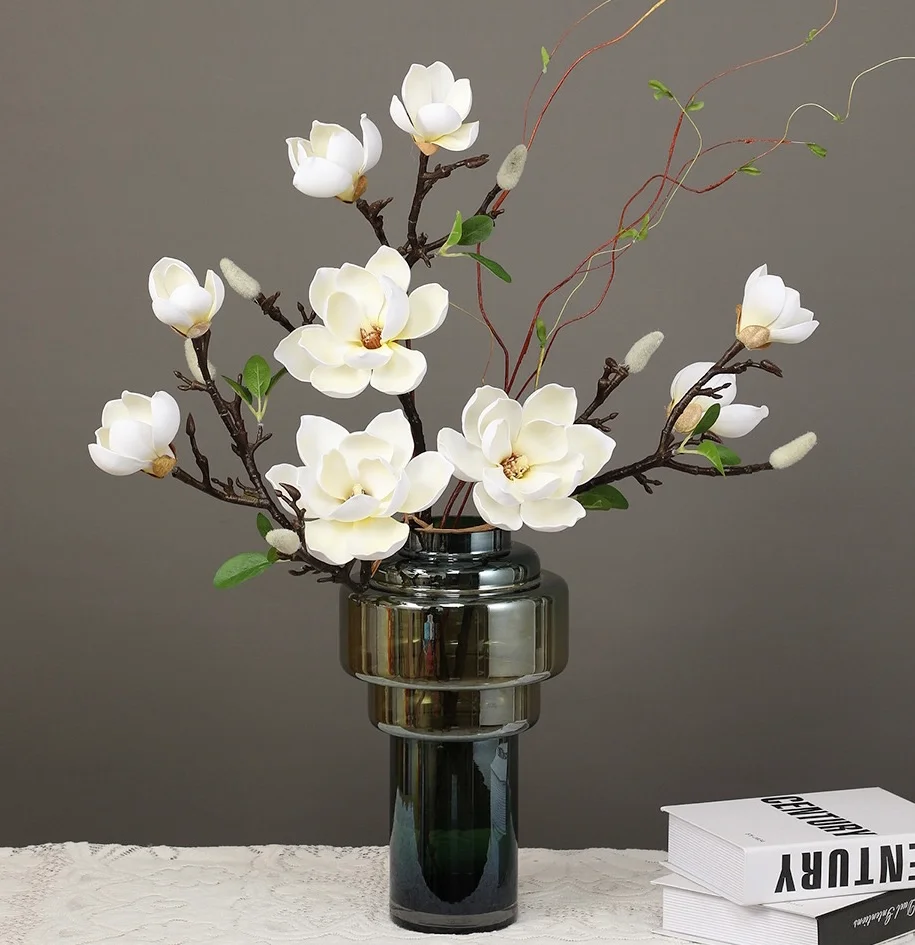 Silk Magnolia in Cream White - 19"