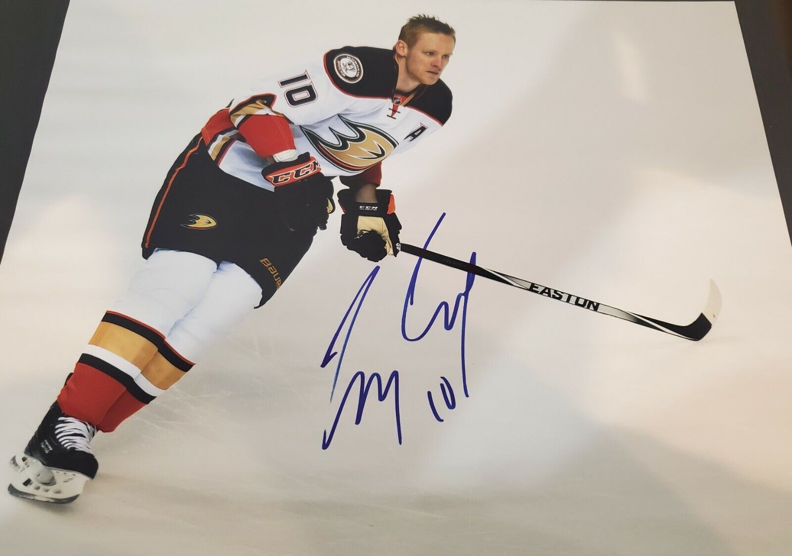 Autographed COREY PERRY Anaheim Ducks 11X14 Photo Poster painting - W/COA