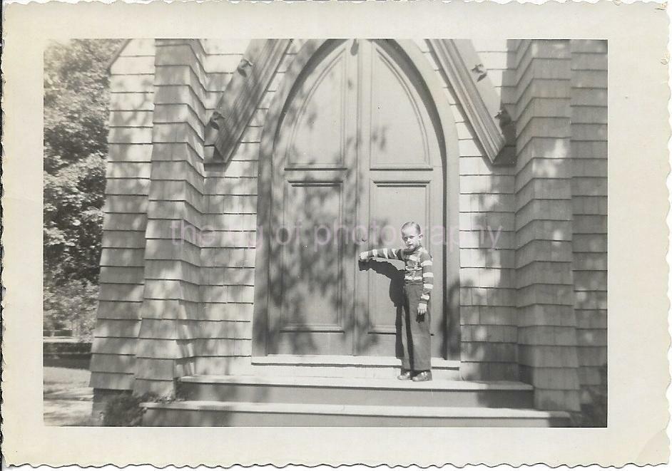 CHURCH BOY Vintage FOUND Photo Poster paintingGRAPH bw 1940'S Original SNAPSHOT JD 110 1 E