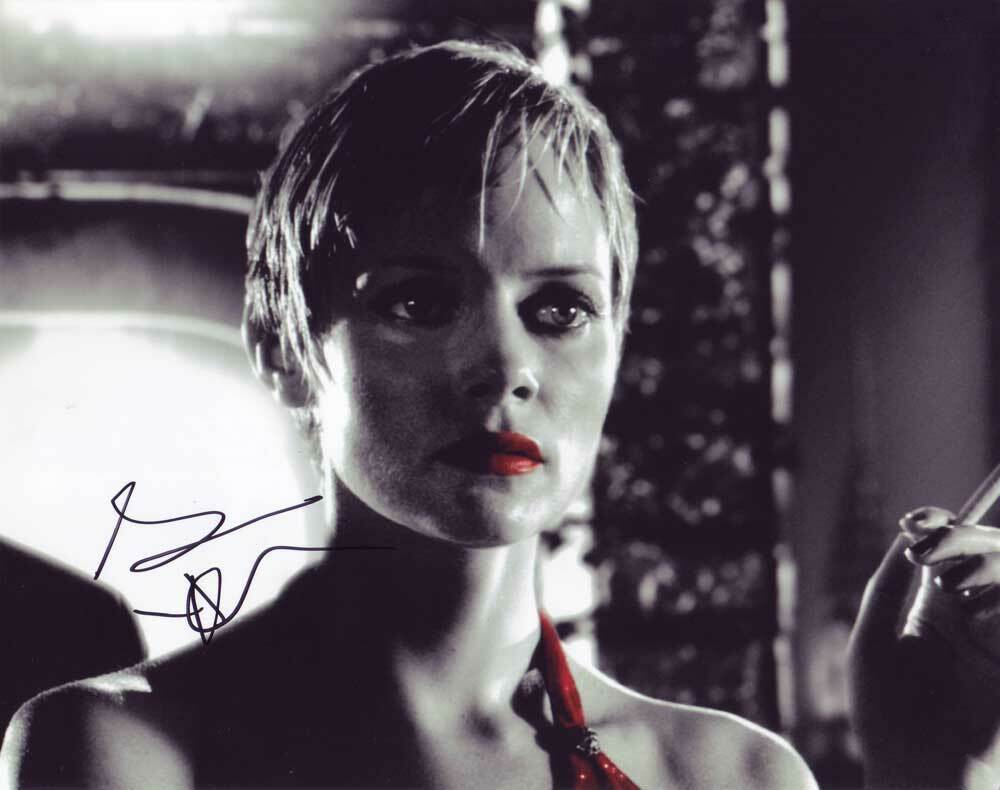 Marley Shelton In-person AUTHENTIC Autographed Photo Poster painting SHA #52583