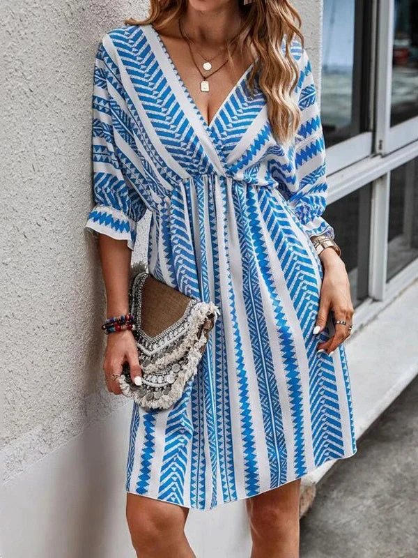 Women Half Sleeve V-neck  Printed Dress