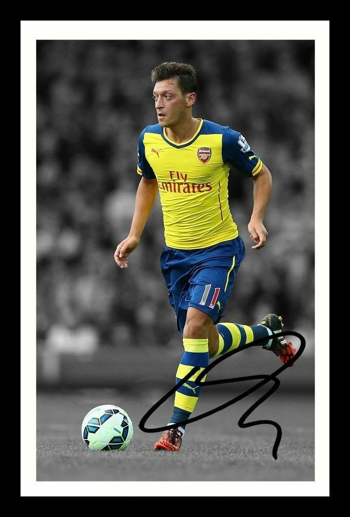 Mesut Ozil - Arsenal Autograph Signed & Framed Photo Poster painting 4