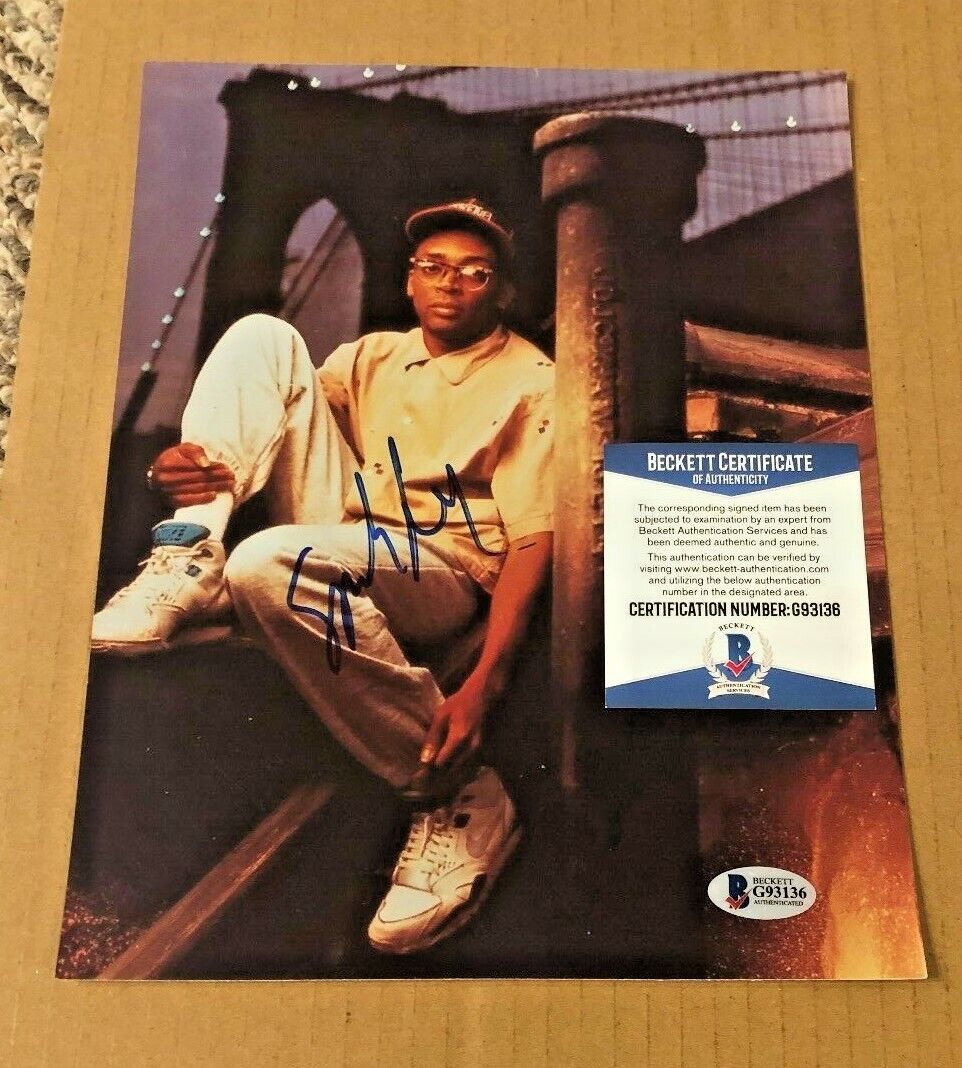 SPIKE LEE SIGNED 8X10 Photo Poster painting BECKETT CERTIFIED