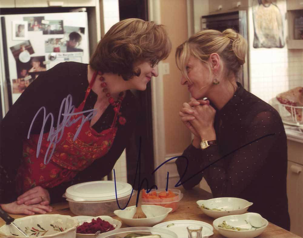 Prime In-Person AUTHENTIC Cast Autographed Photo Poster painting Streep Thurman SHA #62982