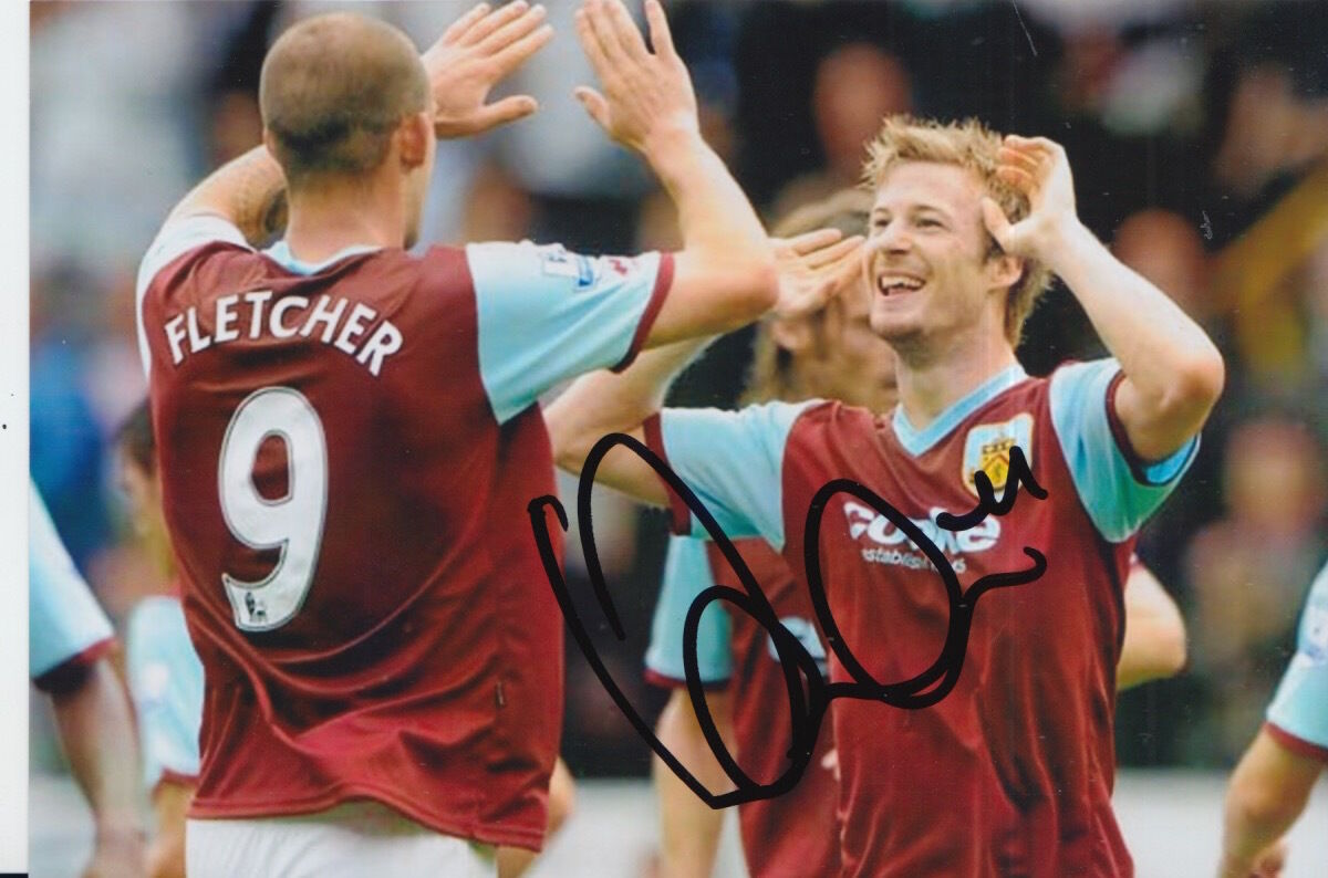 BURNLEY HAND SIGNED WADE ELLIOTT 6X4 Photo Poster painting 2.