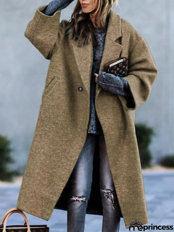 Fashionable and Minimalist Jacket