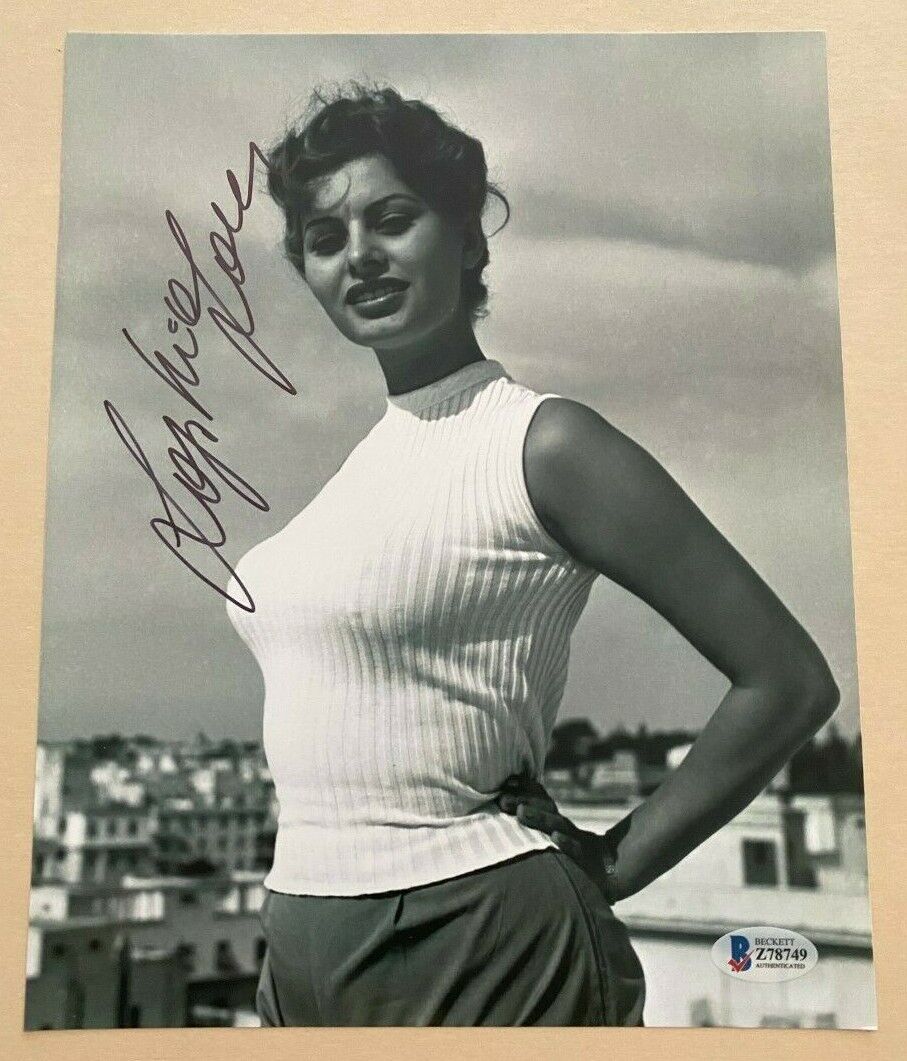 Sophia Loren signed autographed 8x10 Photo Poster painting Rare Beckett Authenticated COA