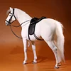 Adorno De Modelo De Caballo De Sangre Caliente Hannoveriano A Escala 1/12