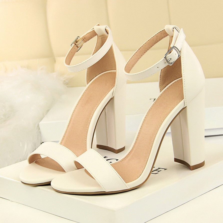 2021 Summer Plus Size 34-43 Woman 9.5cm High Heels Sandals Classic Block Platform Pumps Lady Chunky Burgundy Yellow Nude Shoes
