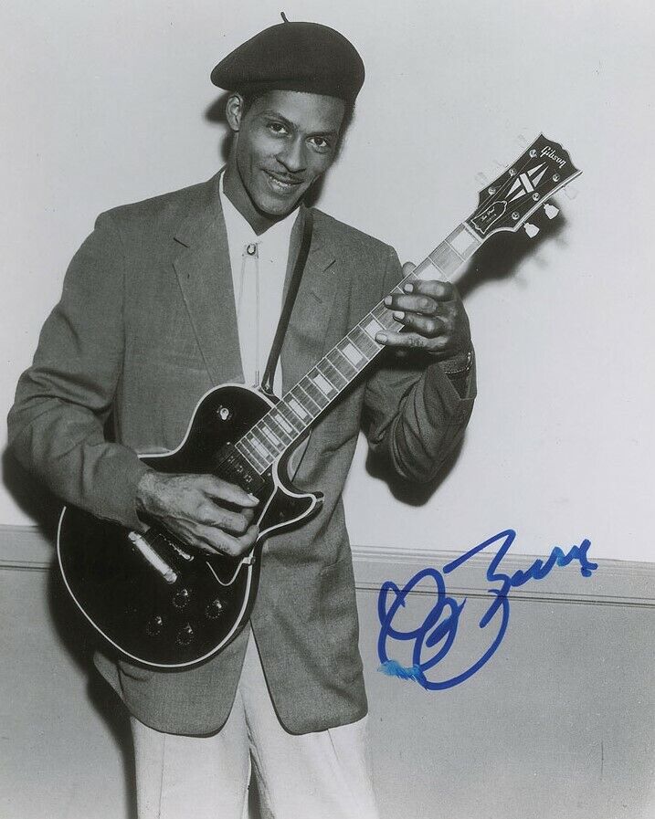 CHUCK BERRY Signed Photo Poster paintinggraph - Guitarist / Singer / Songwriter preprint